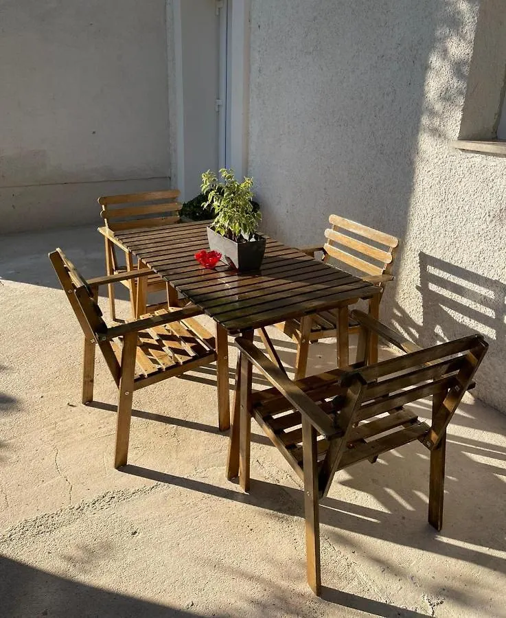 Apartment Ground Floor With Parking Erny Pula